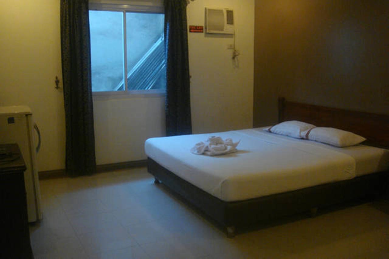 Balibago Villa Hotel Angeles Bagian luar foto