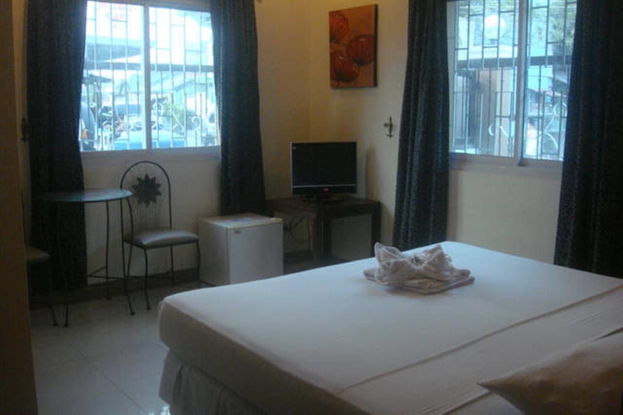 Balibago Villa Hotel Angeles Bagian luar foto