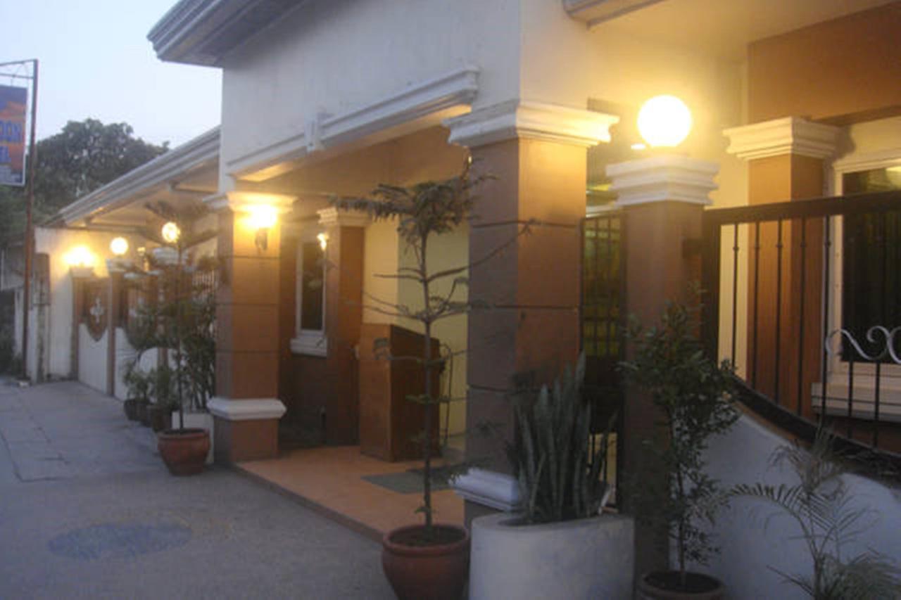 Balibago Villa Hotel Angeles Bagian luar foto
