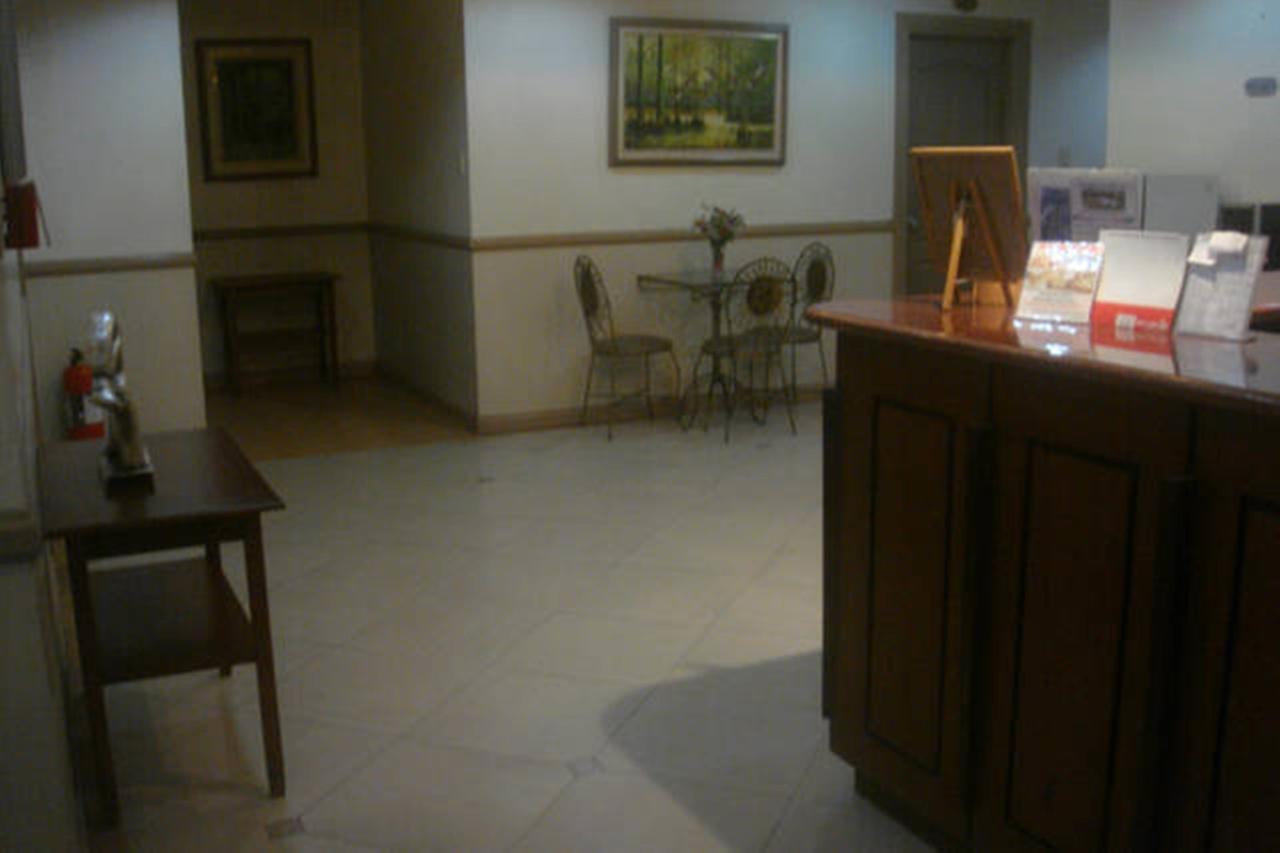 Balibago Villa Hotel Angeles Bagian luar foto
