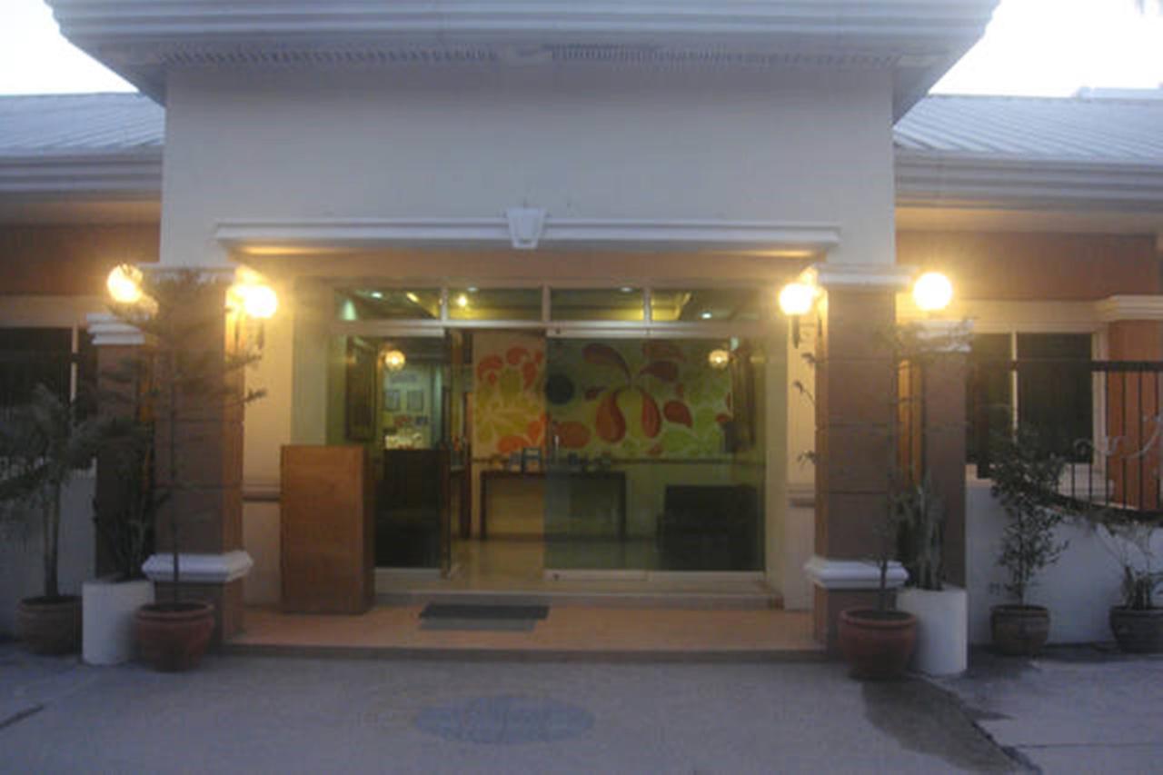 Balibago Villa Hotel Angeles Bagian luar foto