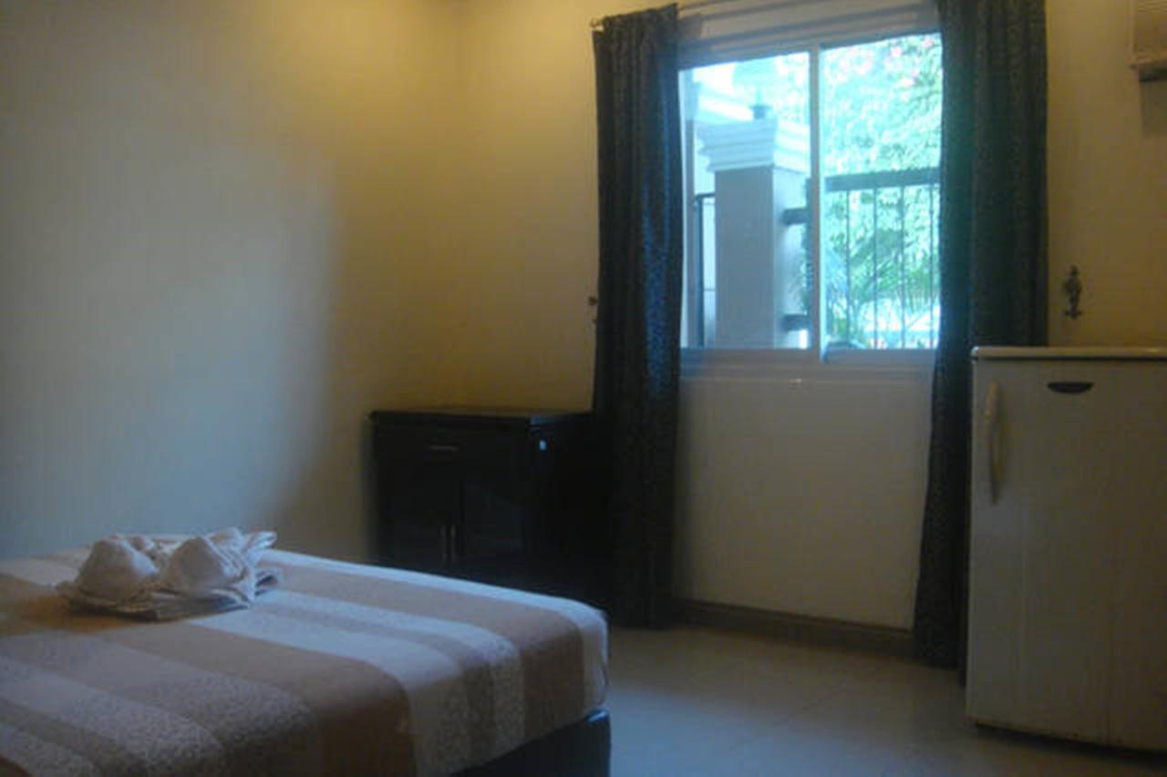 Balibago Villa Hotel Angeles Bagian luar foto