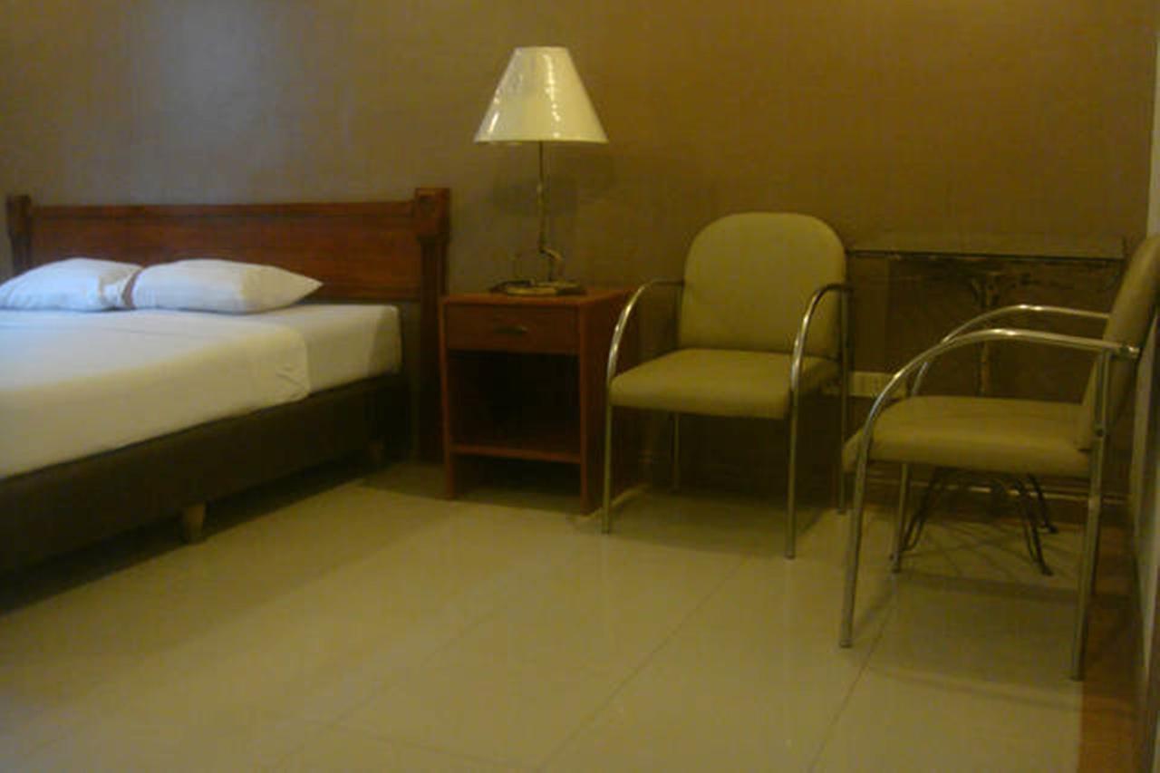 Balibago Villa Hotel Angeles Bagian luar foto